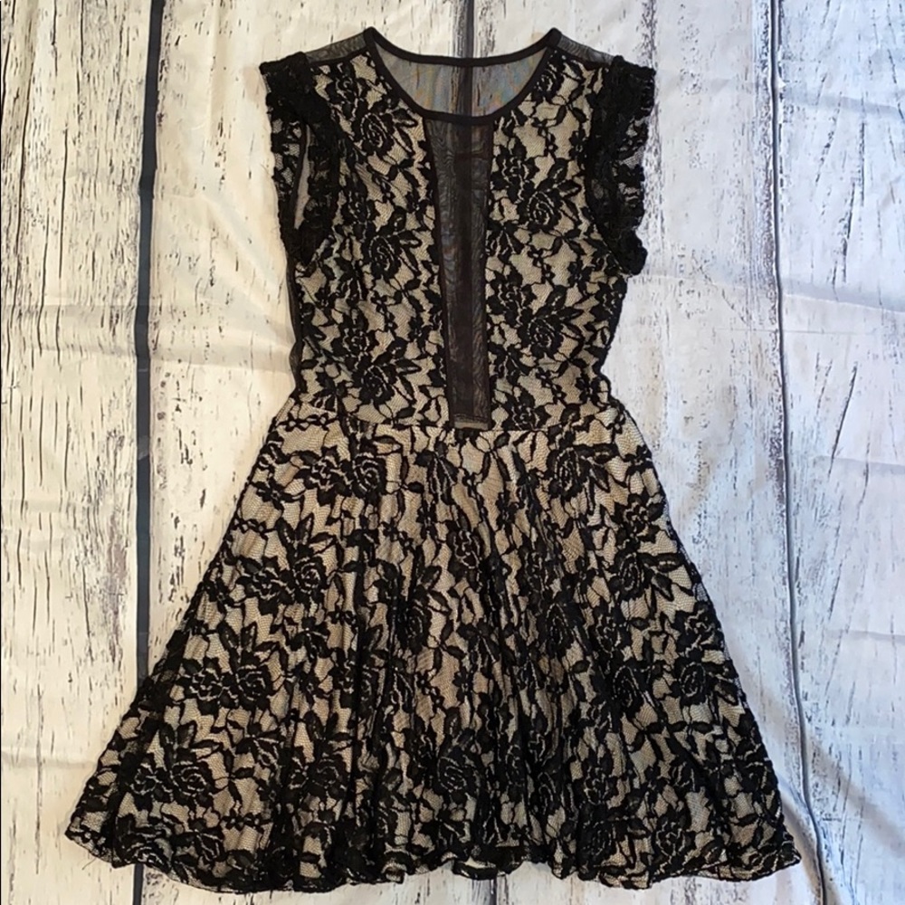Cheryl Creations Black Cream Lace Sheer S